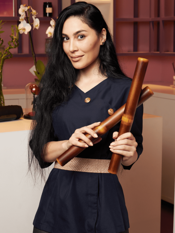 shake spa therapist 1